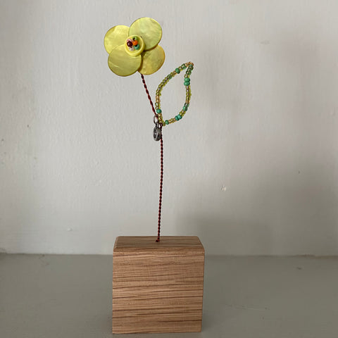 Beaded Flower - Single Bloom Lemon Poppy